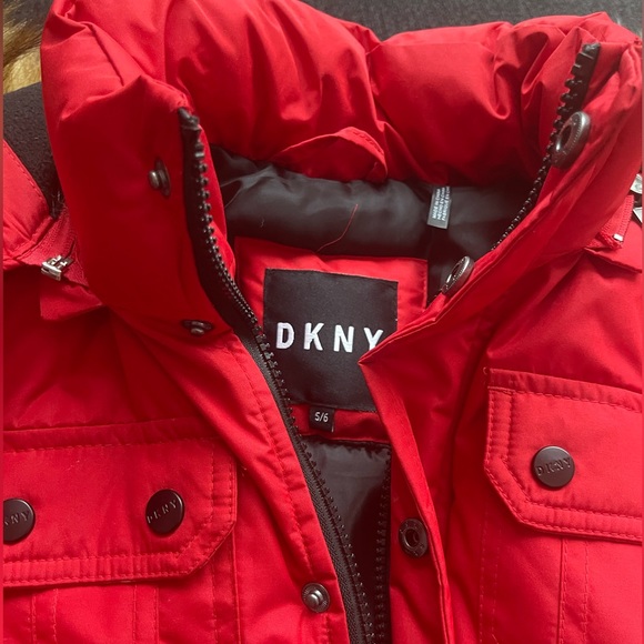 COPY - Winter Jacket size 5/6yo.DKNY - Picture 2 of 4